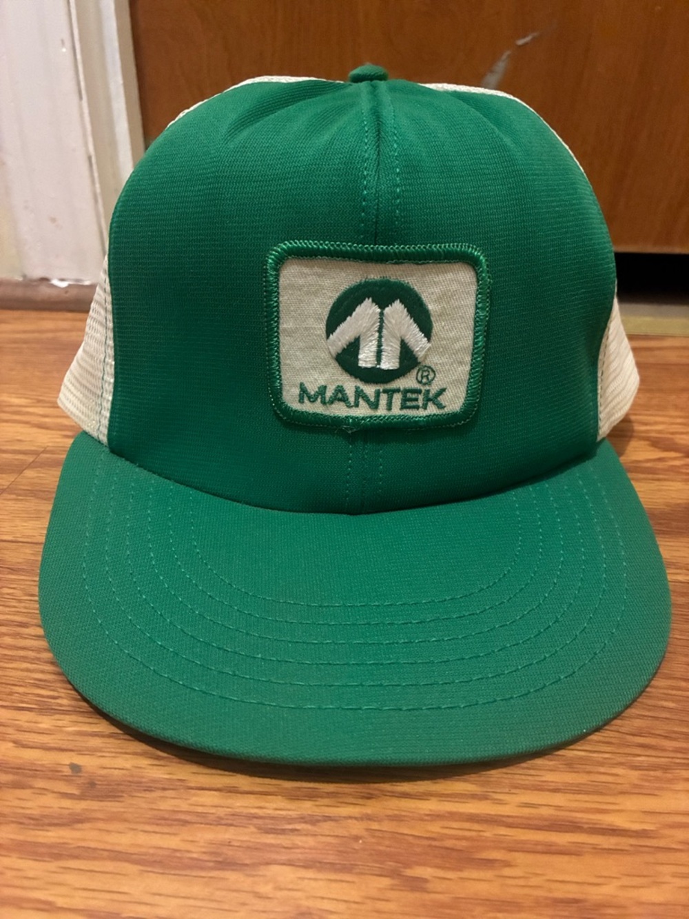 Vintage Mantek Green and white Trucker Cap